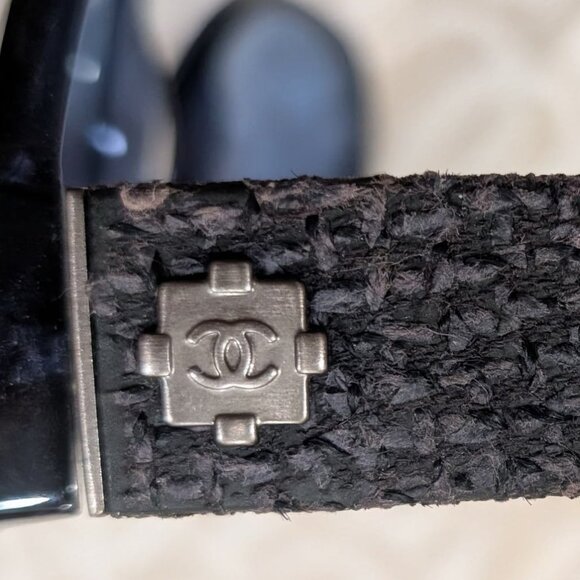 Authentic CHANEL Tweed Sunglasses Black Frame main image 4